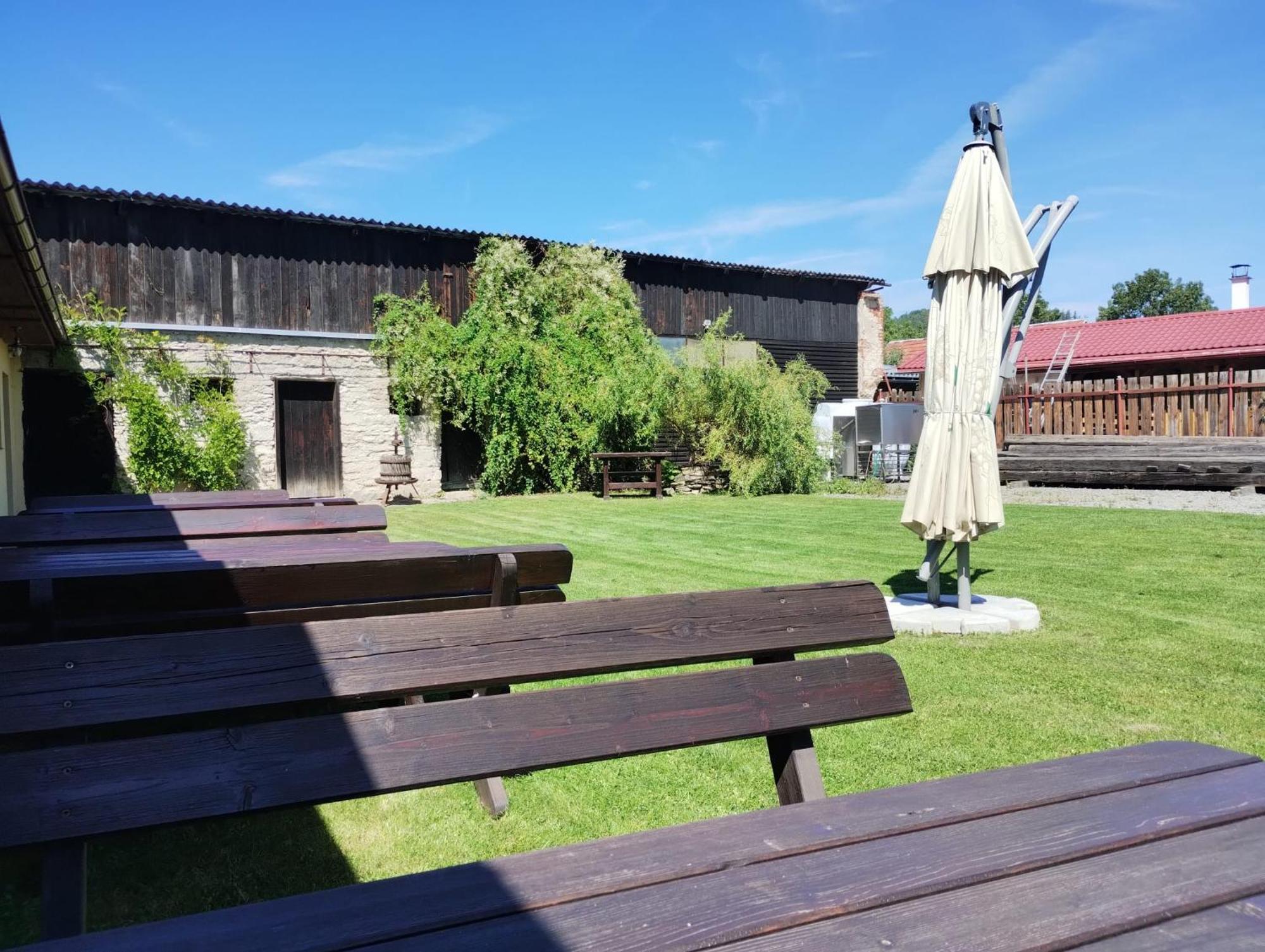 Penzion Kelt Hotel Zator Exterior foto